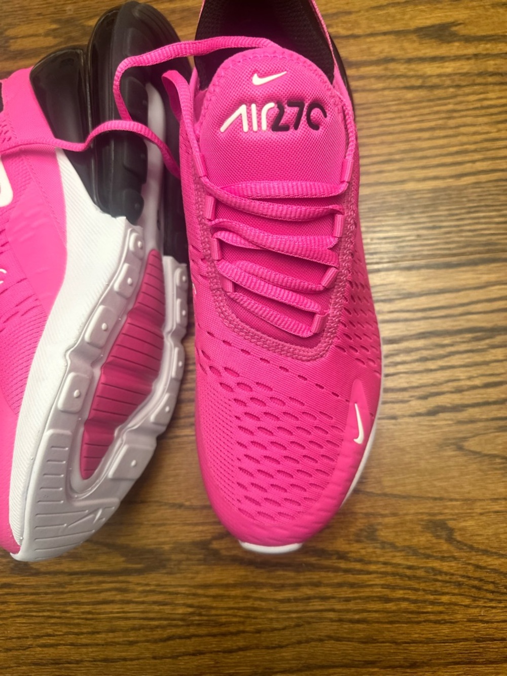 NEW!!! Nike Hot Pink Air 270 7Y - Picture 4 of 5
